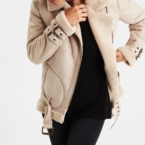😍 Gorgeous NWT Women’s AEO Jacket Sz L 🧥👌